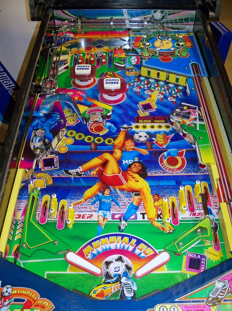 Mundial 90 / Flip-VI playfield