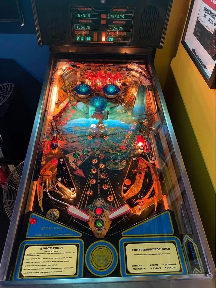 Space Train playfield