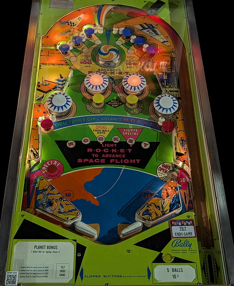 Rocket III playfield