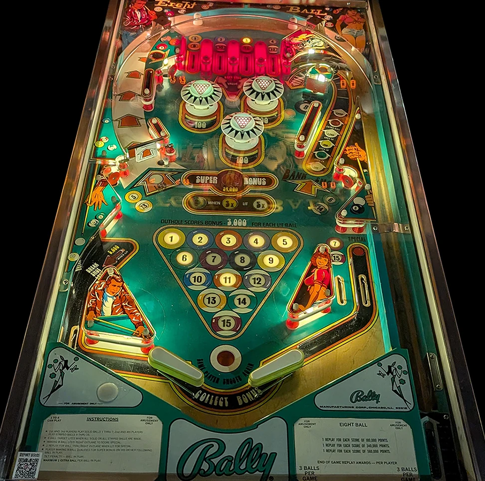 Eight Ball playfield